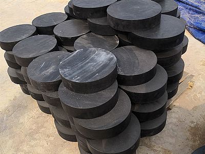 谷城县板式橡胶支座由若干层橡胶片与薄钢板经加压硫化